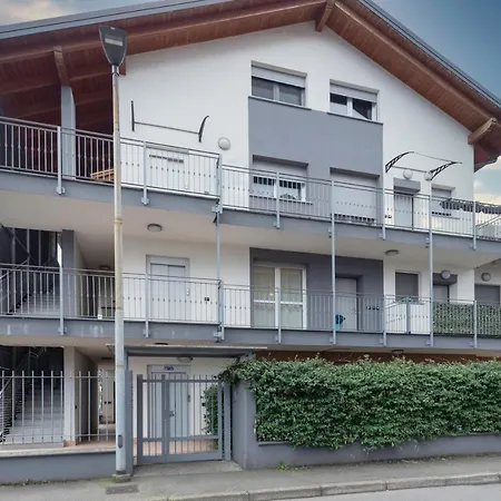 Lägenhet Casa Da Star Rho